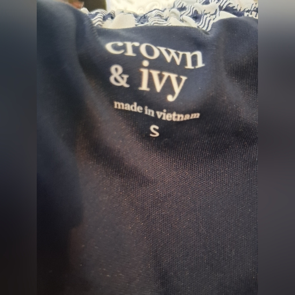 Crown & Ivy Navy Checkered Athletic Shorts Small NWOT - Picture 3 of 5
